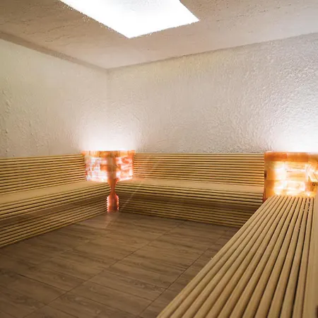 Hotel apartamentowy Hillview B117 *